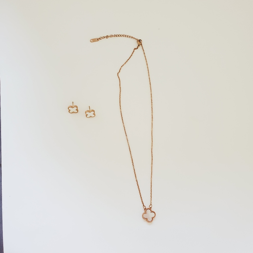 Gold Filled Four Leaf Clover Necklace and Earrings Set - Picture 6 of 7